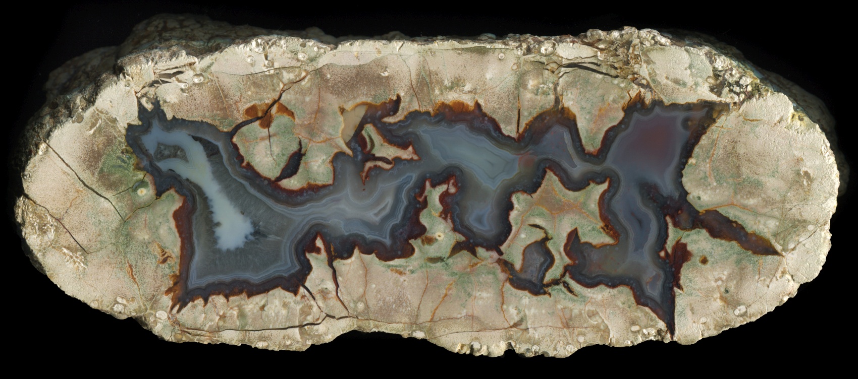 Large and Extended Mount Hay Thunderegg