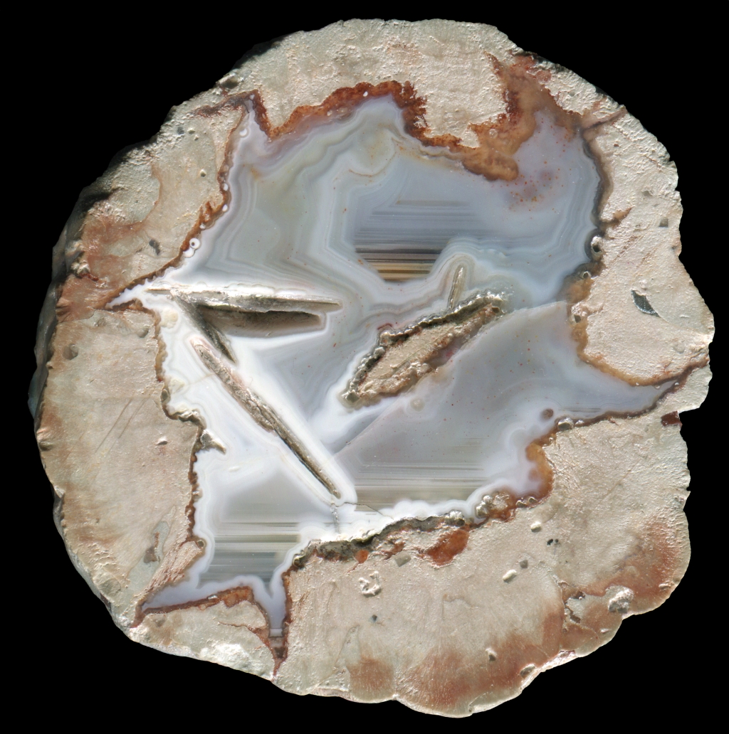 Beautiful La Tour de Mar Thunderegg with Intricate White Agate