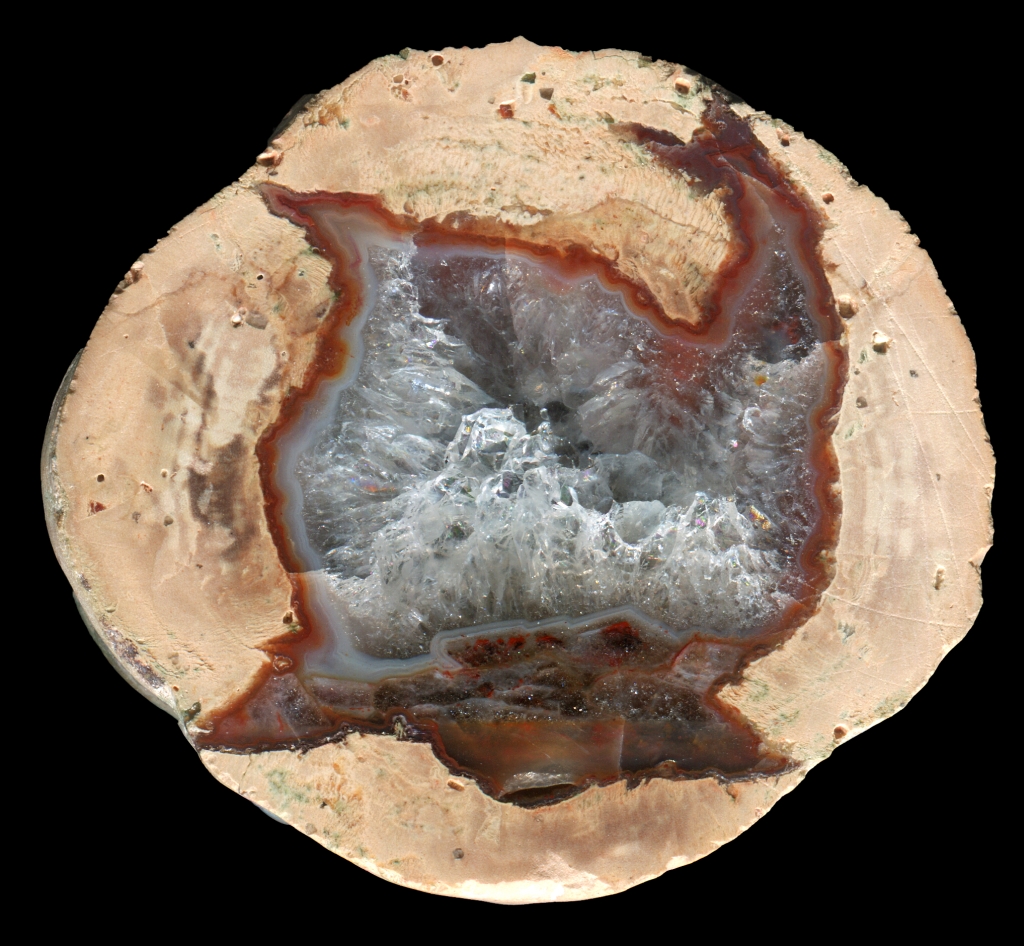 Esterel La Louve Thunderegg with a Thin Red Agate Band