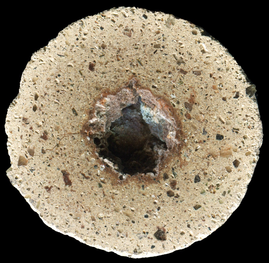 Classic Pale Chemnitz-Altendorf Thunderegg with Hollow
