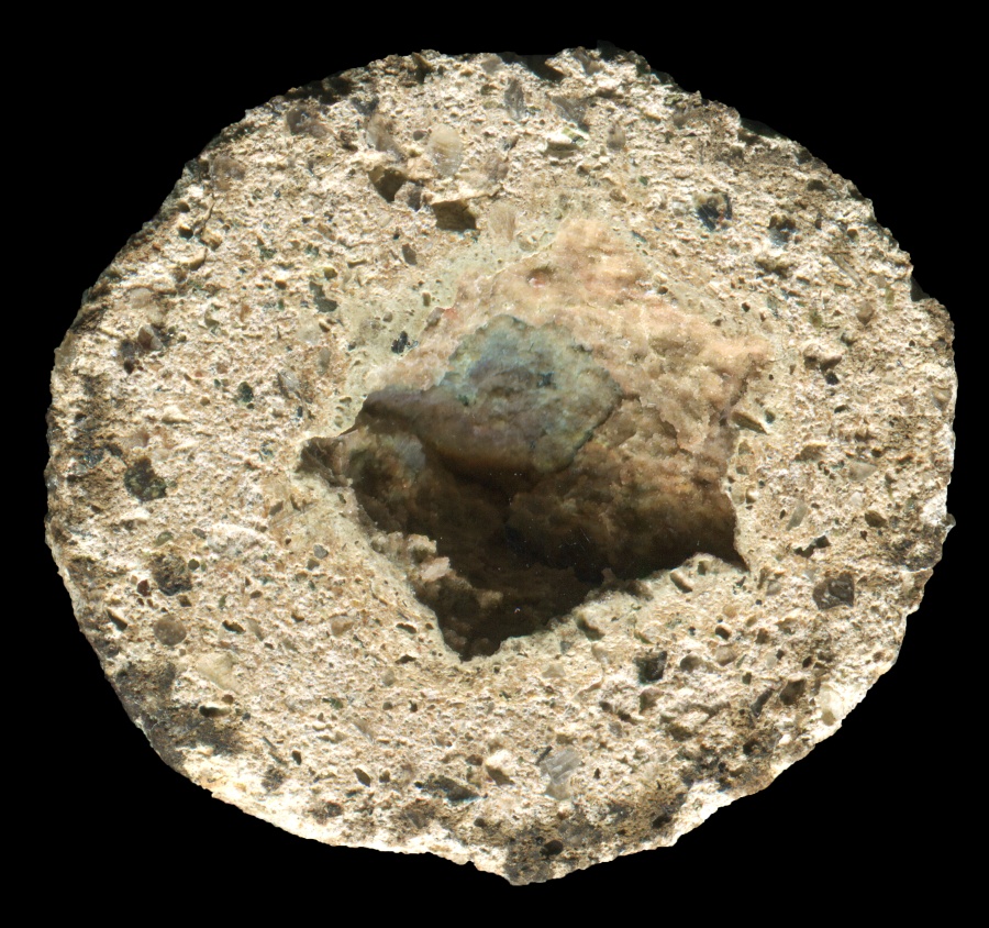 Small Chemnitz-Altendorf Thunderegg with Extremely Porous Matrix