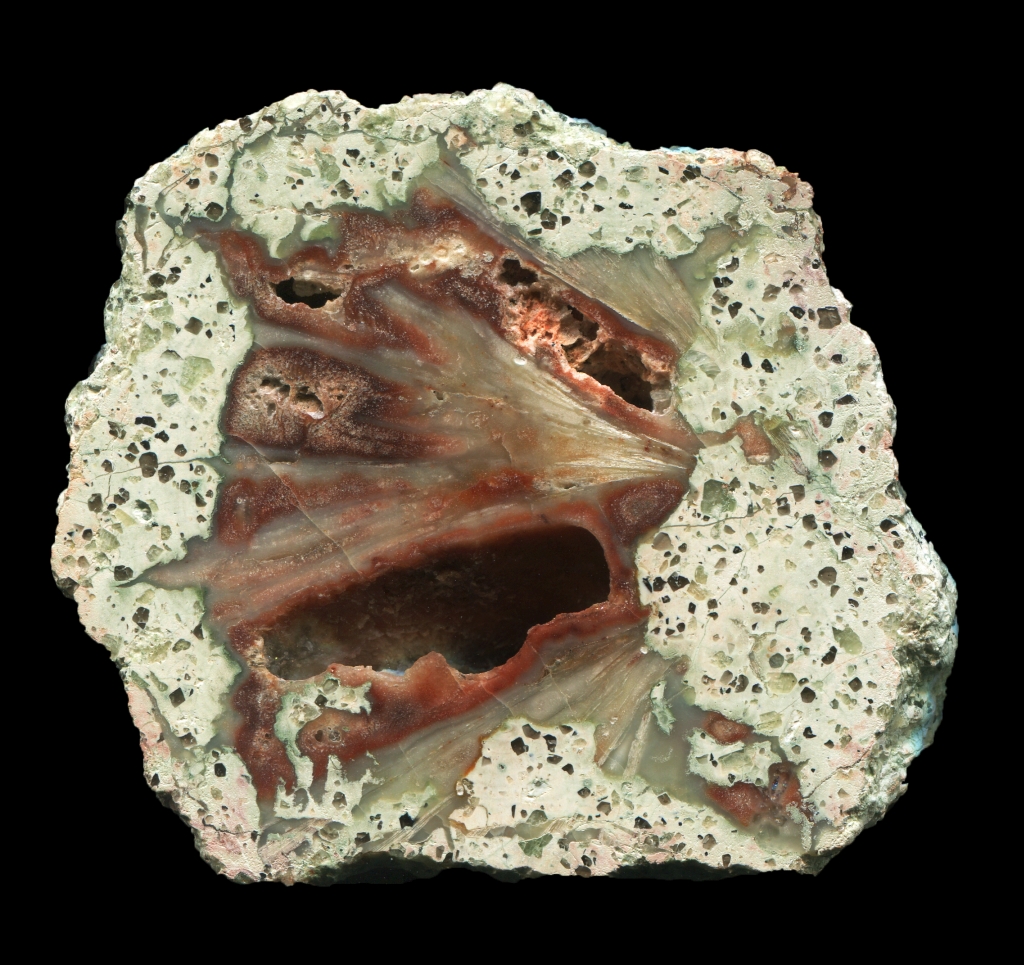 Stunning Larger Querbitzsch Thunderegg Red-Stained Core