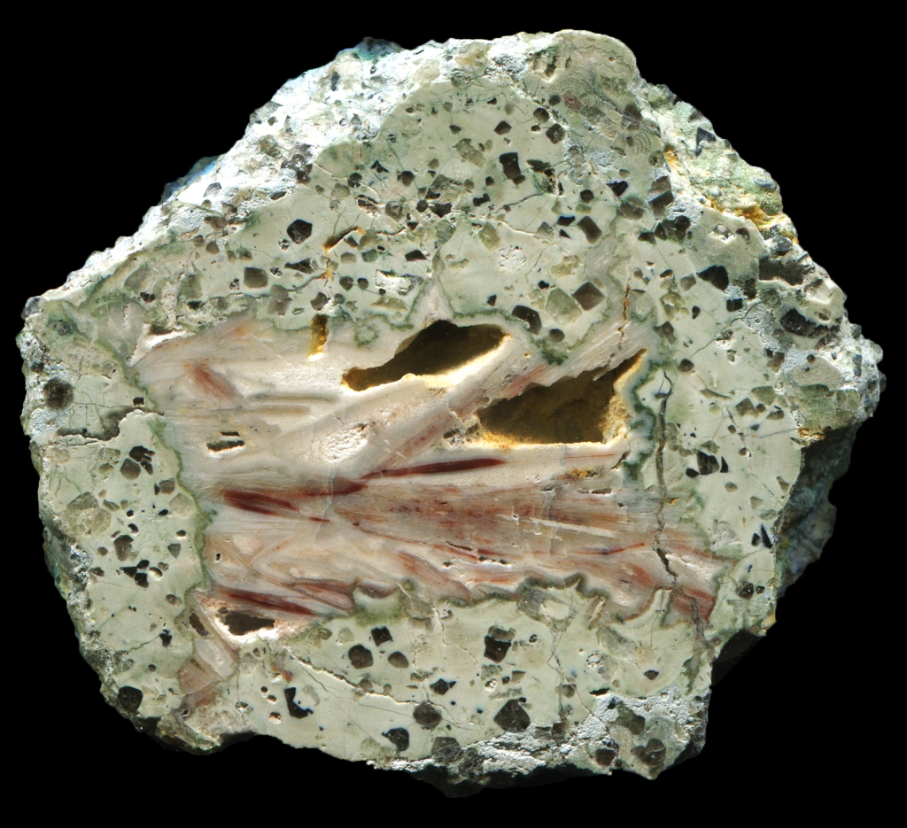 Querbitzsch Thunderegg with Beautiful Pale Core