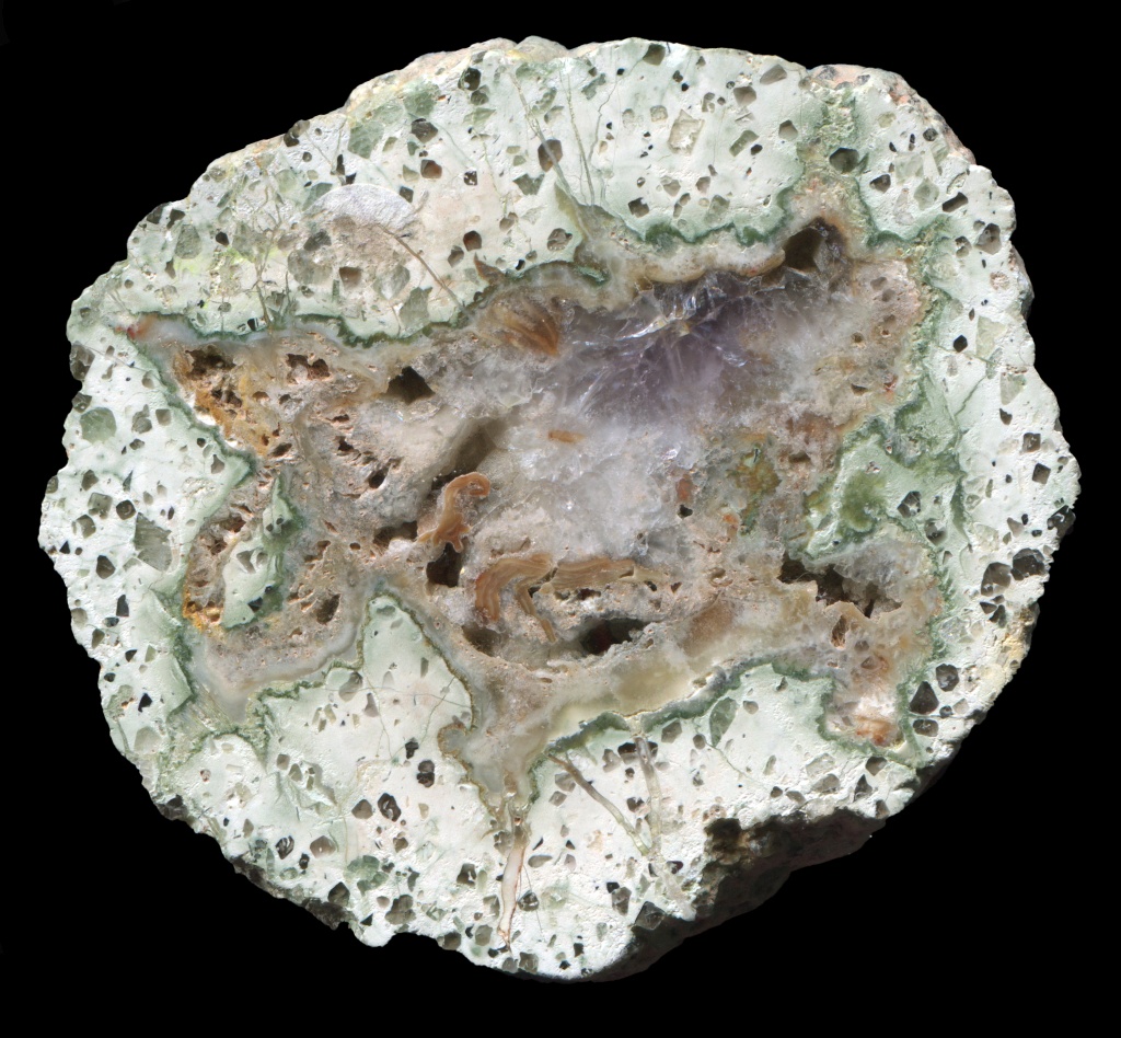 Querbitzsch Thunderegg with Faint Amethyst
