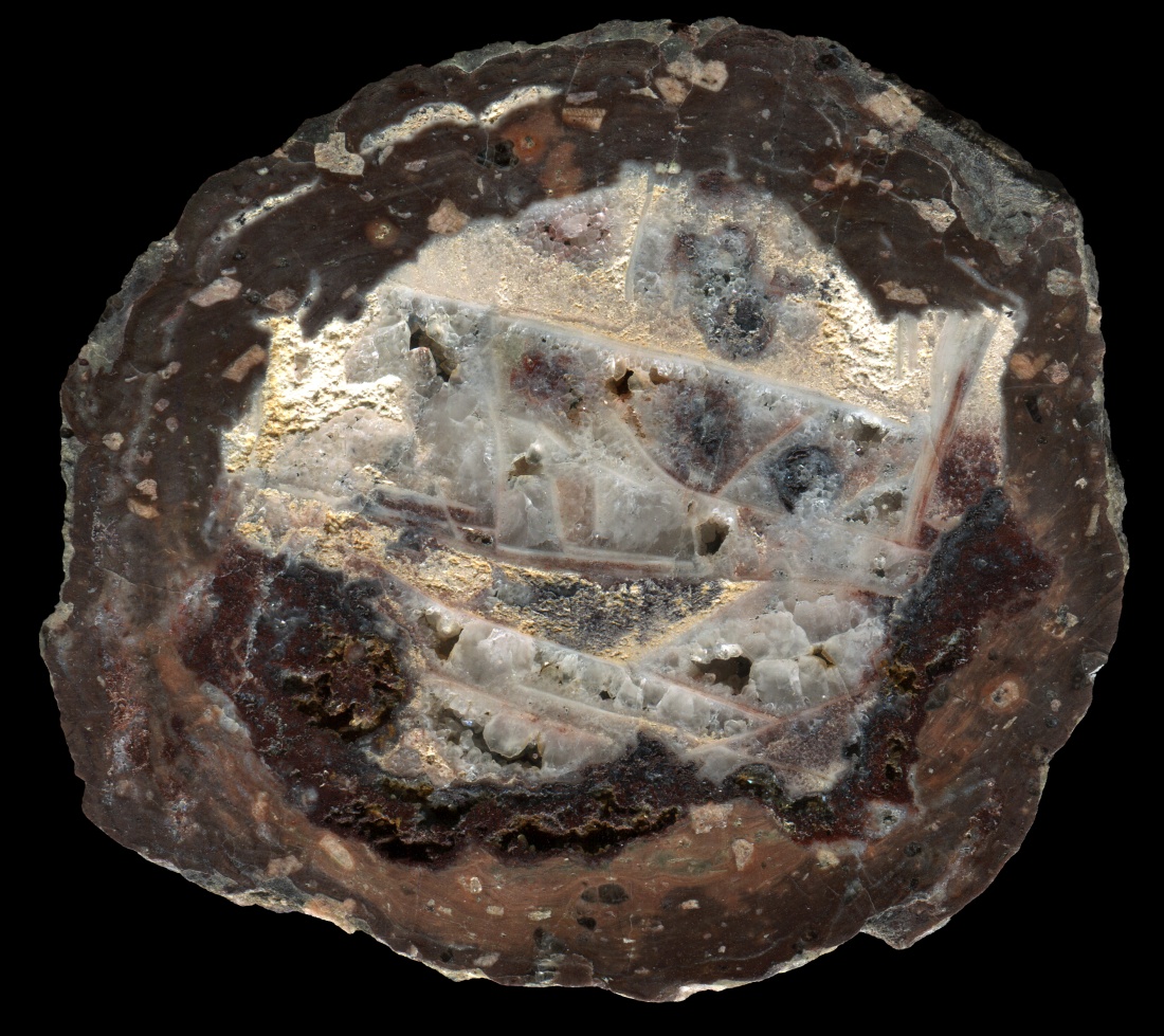 Schmalkalden Thunderegg with Solid Barite-Quartz Core