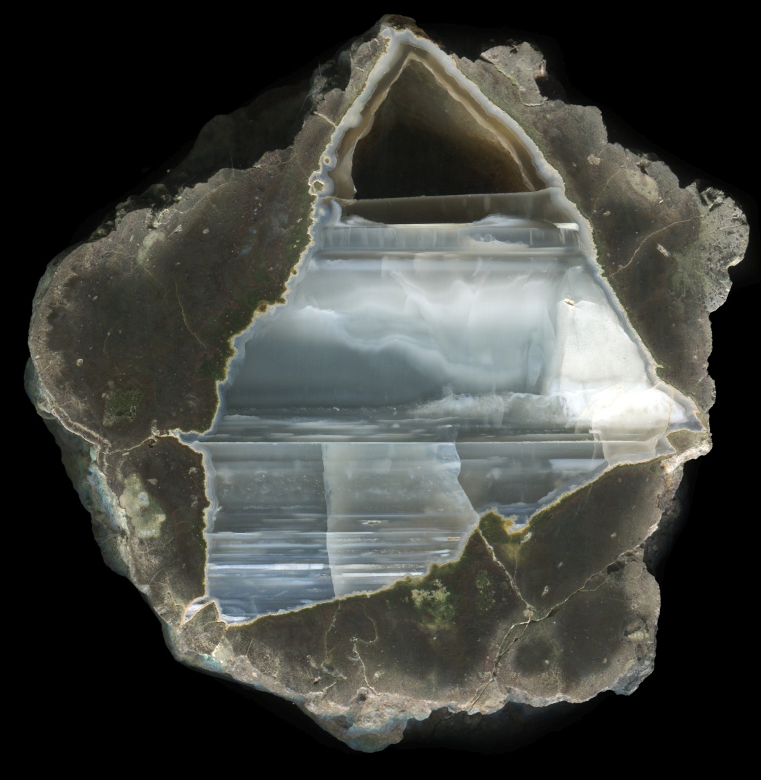 White River Root Beer Bed Thunderegg with Waterline Agate